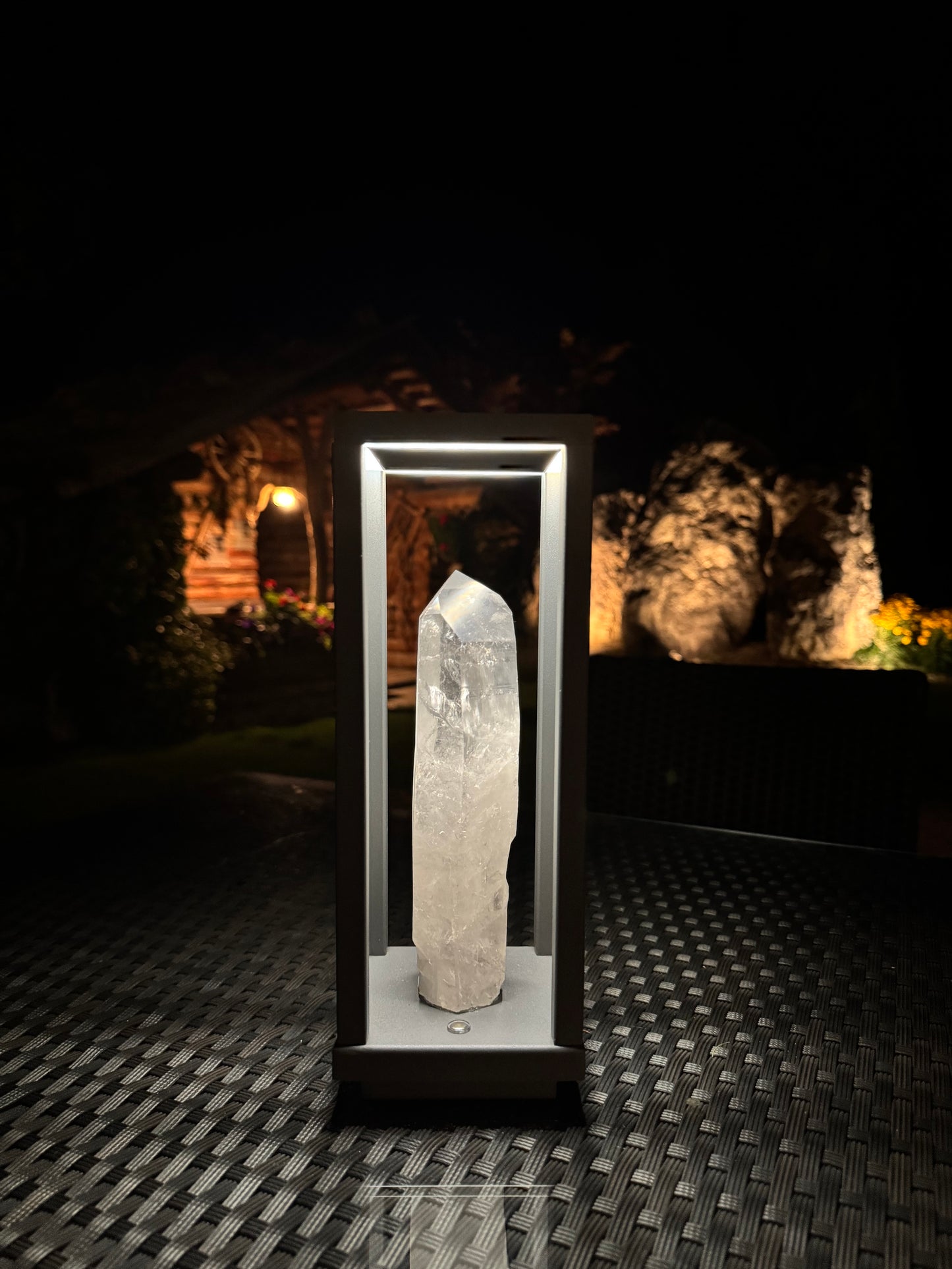 Lampada da tavolo con cristallo di rocca