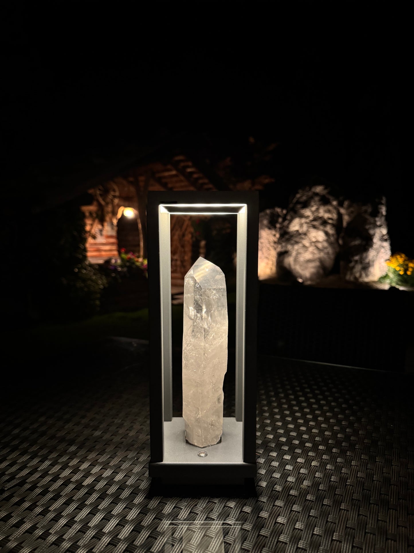 Lampada da tavolo con cristallo di rocca
