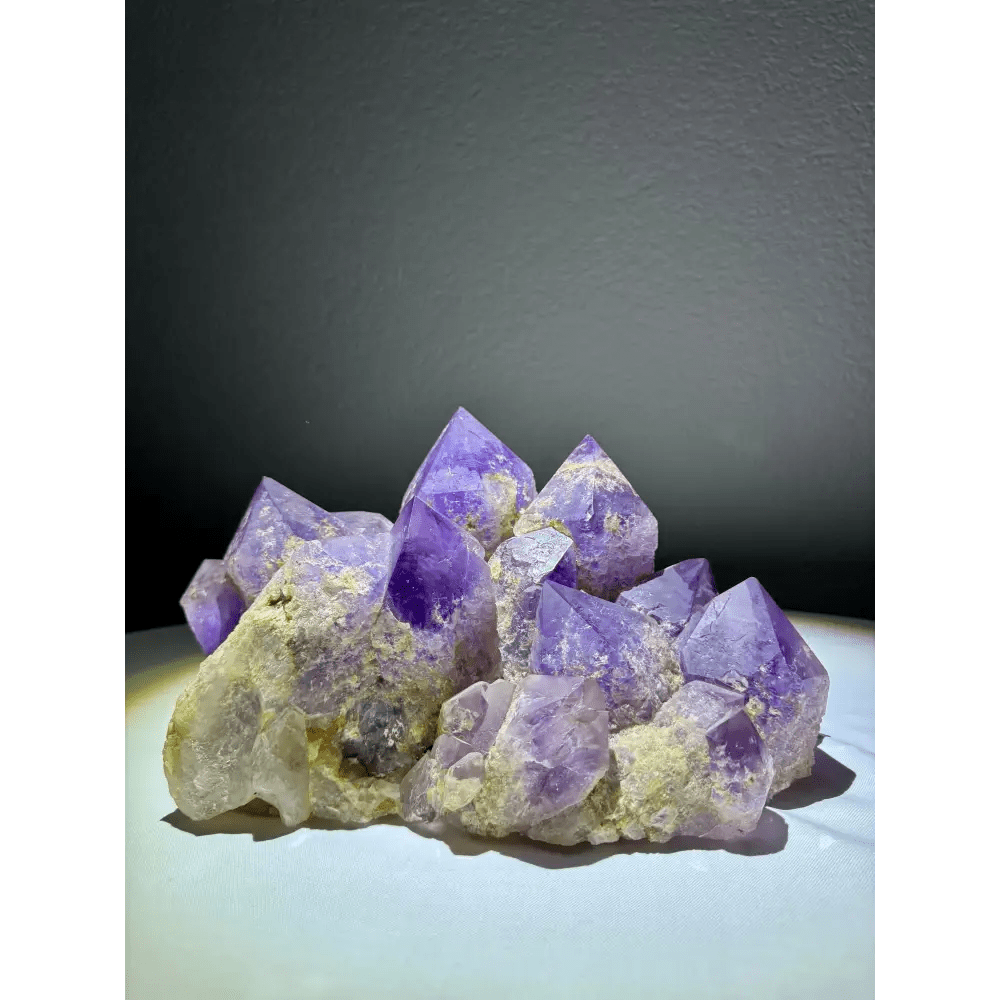 Amethyst crystal cluster - Mitho by Mineralienhotel
