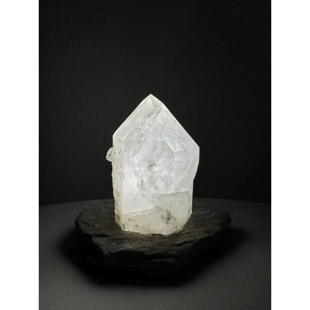 Transparenter Bergkristall-Quartzspitzen-Produkt mit natürlichem Verlauf der Bergkristall-Lampe
