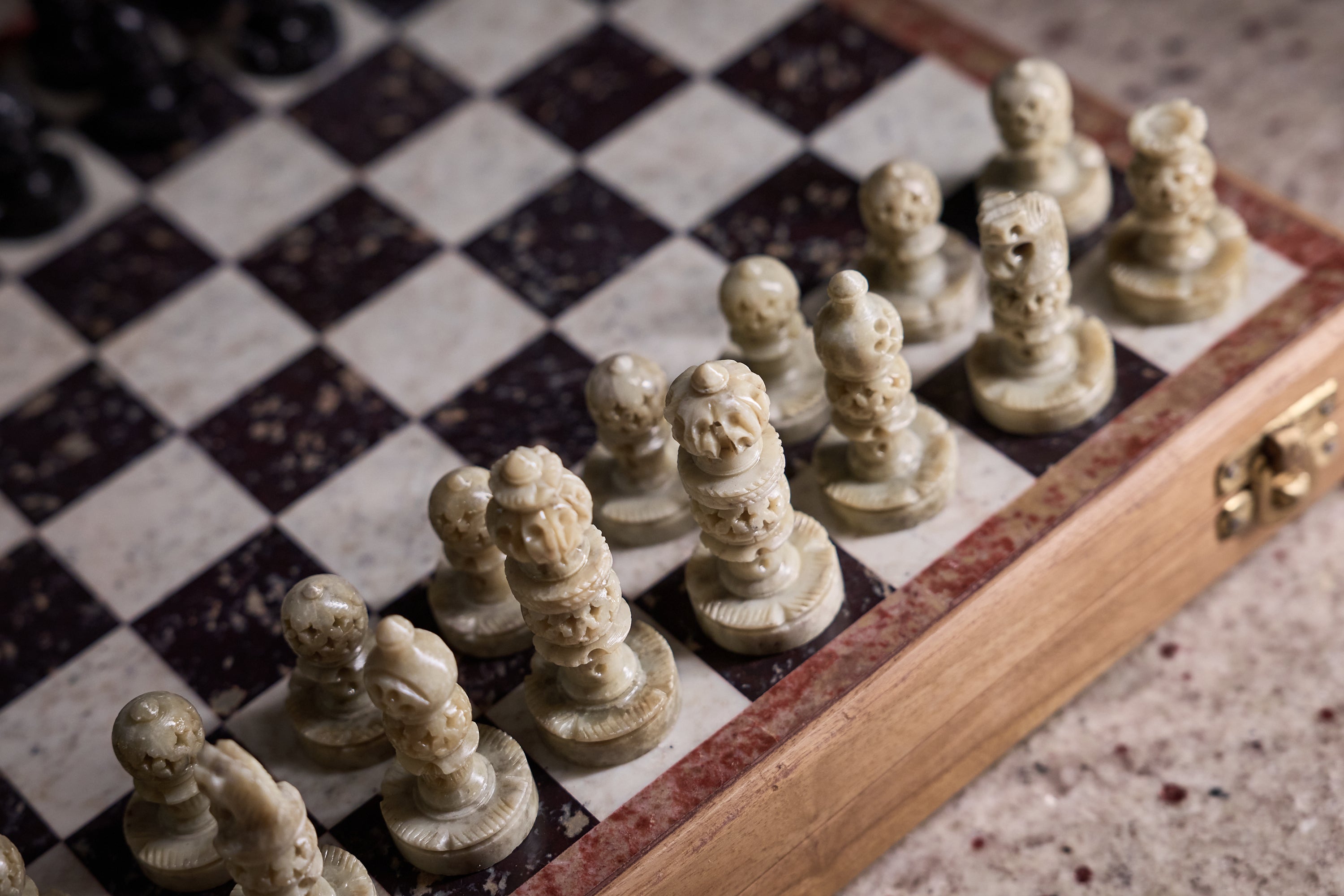 Marble Chess Set with Pieces in Natural Stone