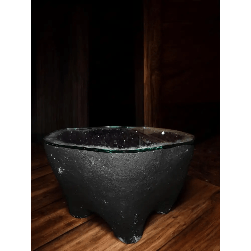 Amethyst druse table with glass top - Mitho by Mineralienhotel