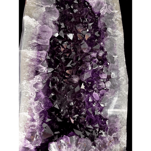 Amethyst druse with intense crystal structure - Mitho by Mineralienhotel