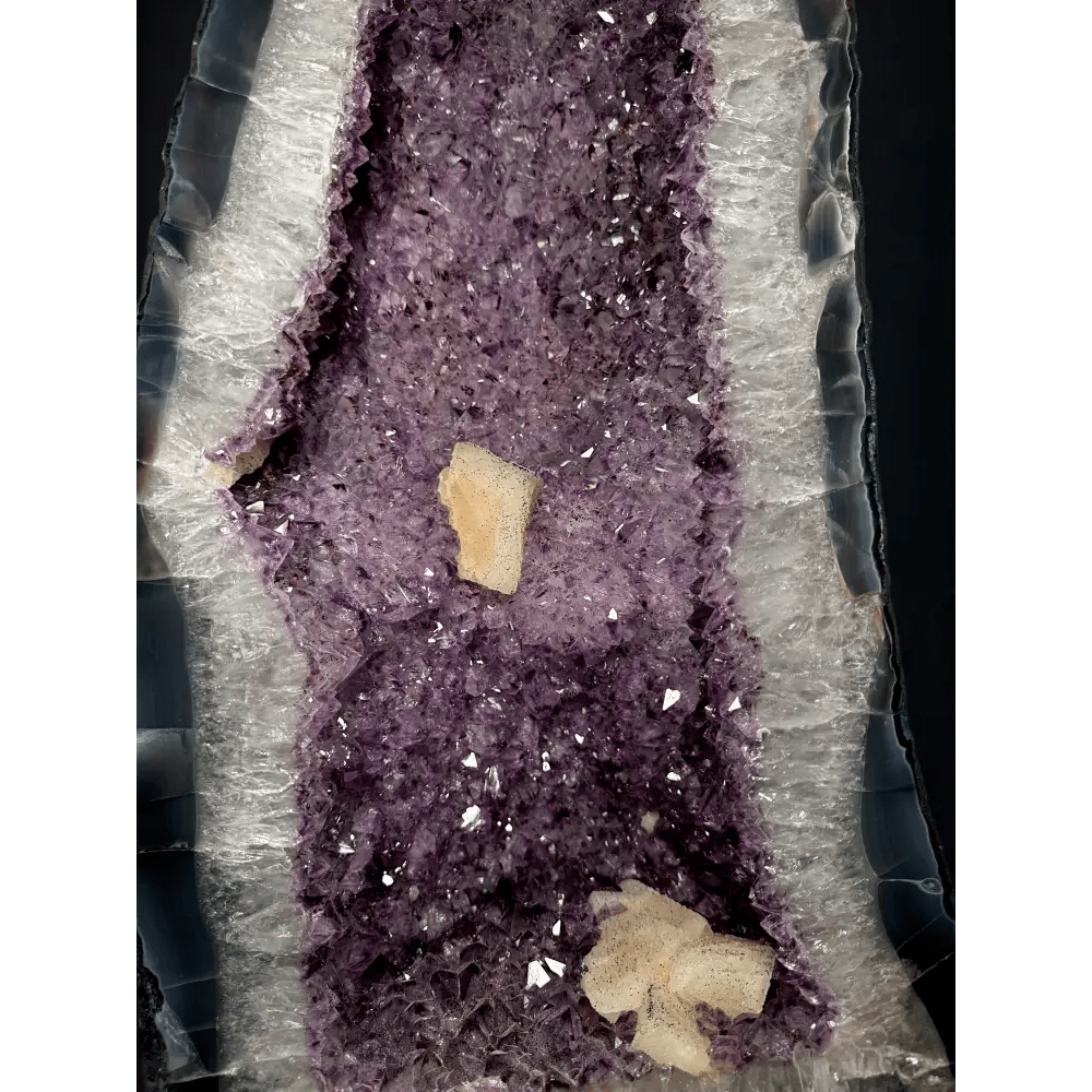 Amethyst druse with natural calcite inclusion - Mitho by Mineralienhotel