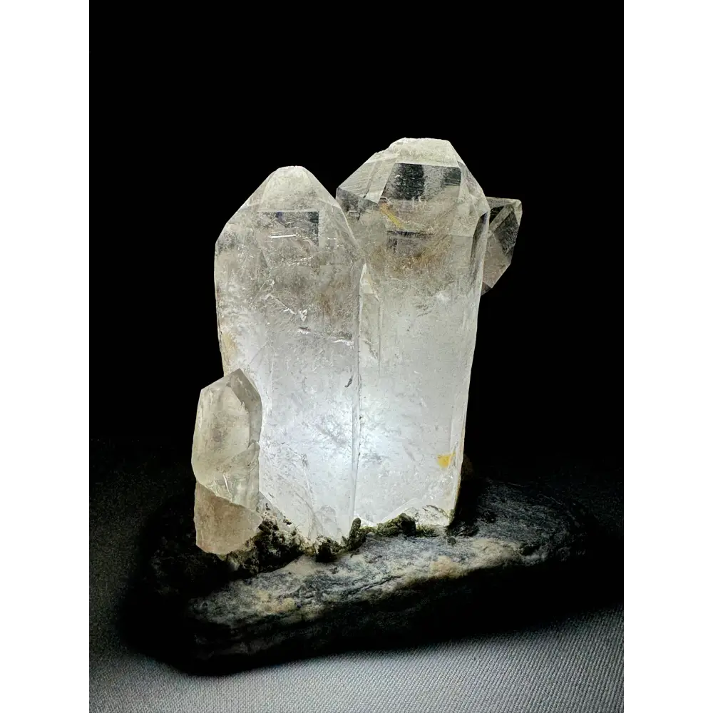 Transparenter Bergkristallquarzcluster für die Bergkristall-Lampe mit doppelter Kristallspitze