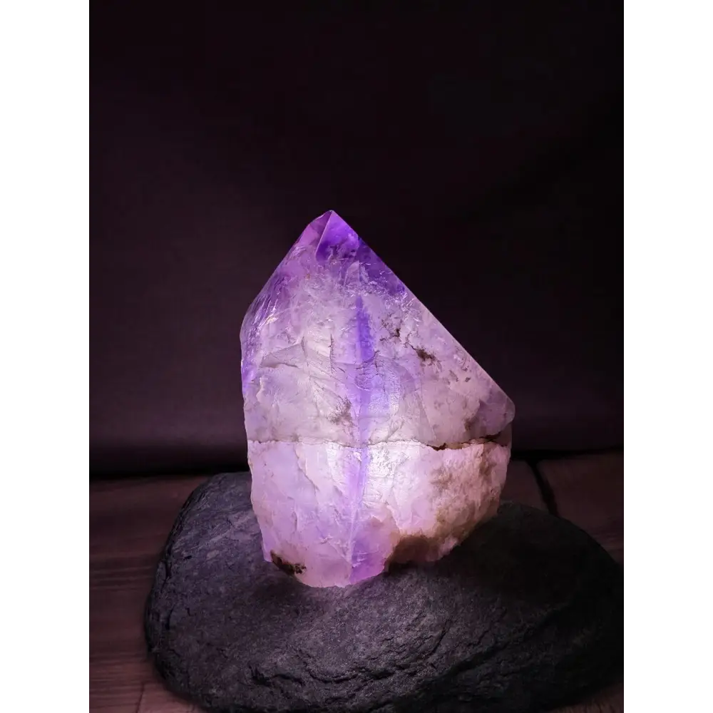 Amethyst Kristall Spitze für Leuchtende Amethyst-Lampe, energetisierend und schön