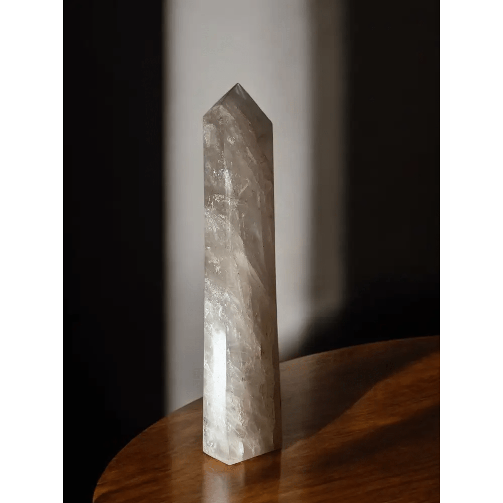 Polished rock crystal point with impressive height - Mitho by Mineralienhotel
