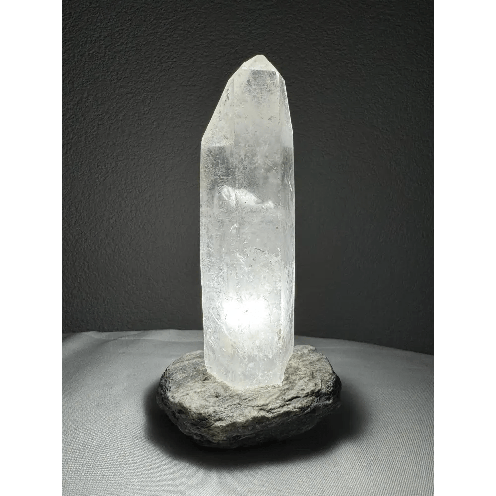Rock crystal lamp with crystal - clear structure - Mitho by Mineralienhotel