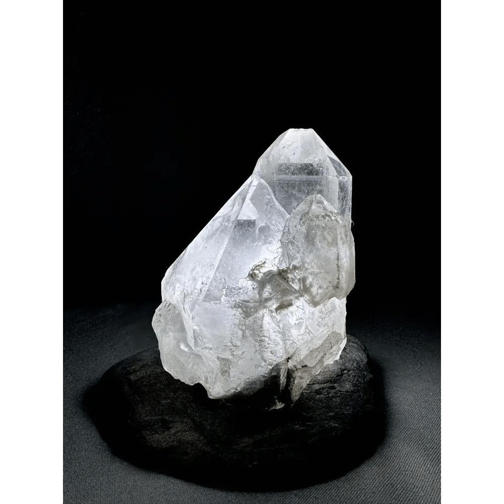 Rock crystal lamp with double points - Mitho by Mineralienhotel